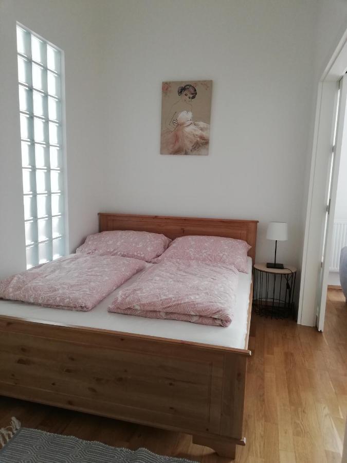 Gold 2 Apartman Sopron Exterior foto